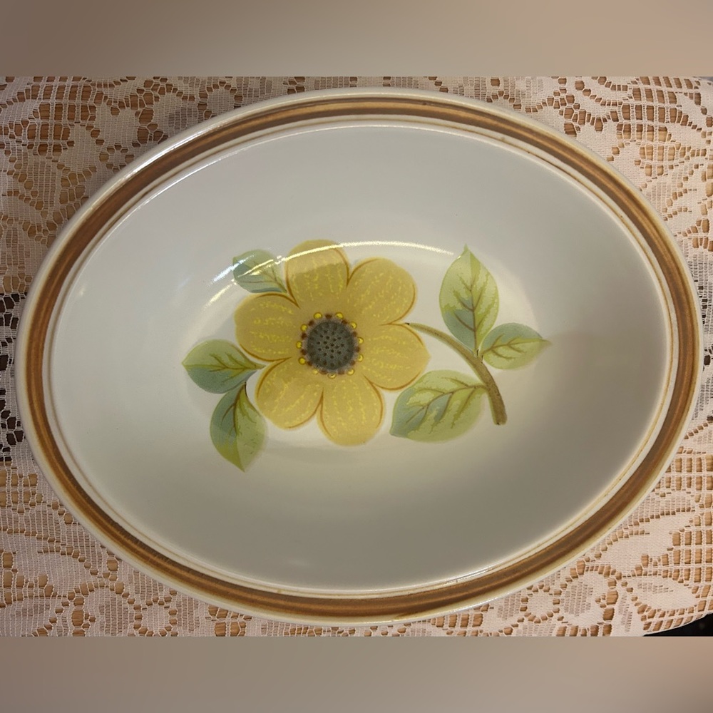 🌼Vintage Royal Doulton Summer Days Oval Serving Bowl🌼 EUC 🌼Daisy Flower